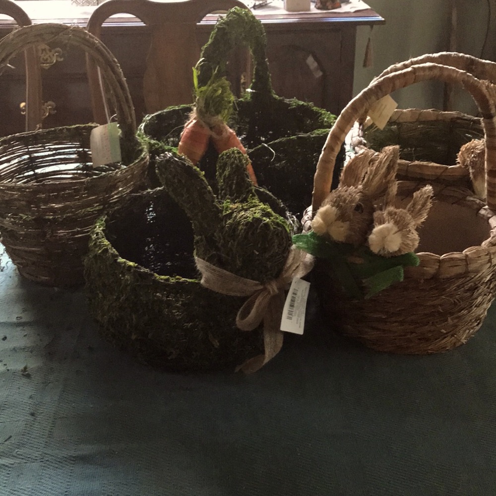 Brand new decorative Easter Basket assorted styles